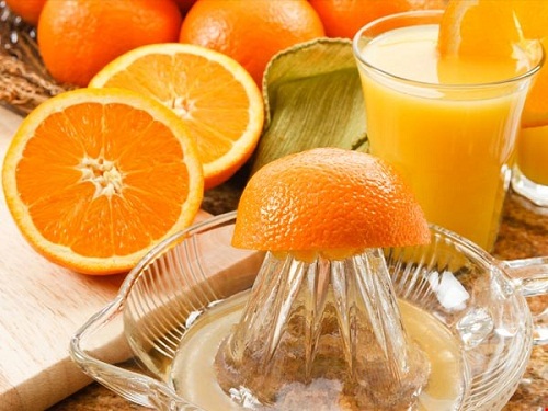 Nước ép tỏi với cam là bài thuốc chữa cảm lạnh hiệu quả