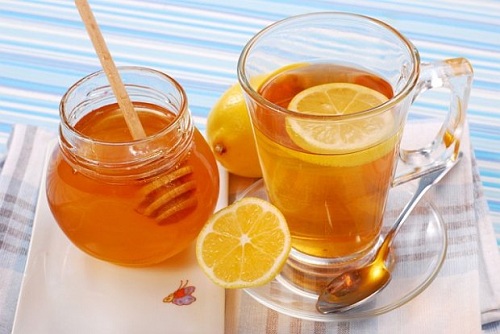 Bài thuốc chữa cảm lạnh từ Mật ong và trà chanh