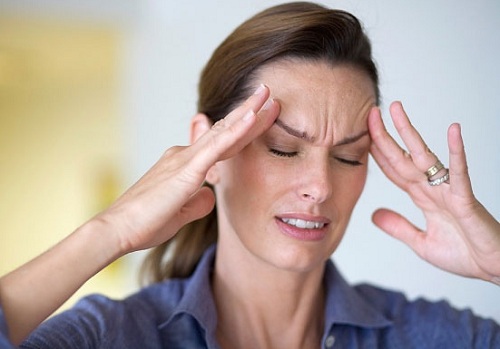 Biểu hiện đau đầu chủ yếu ở vùng đầu